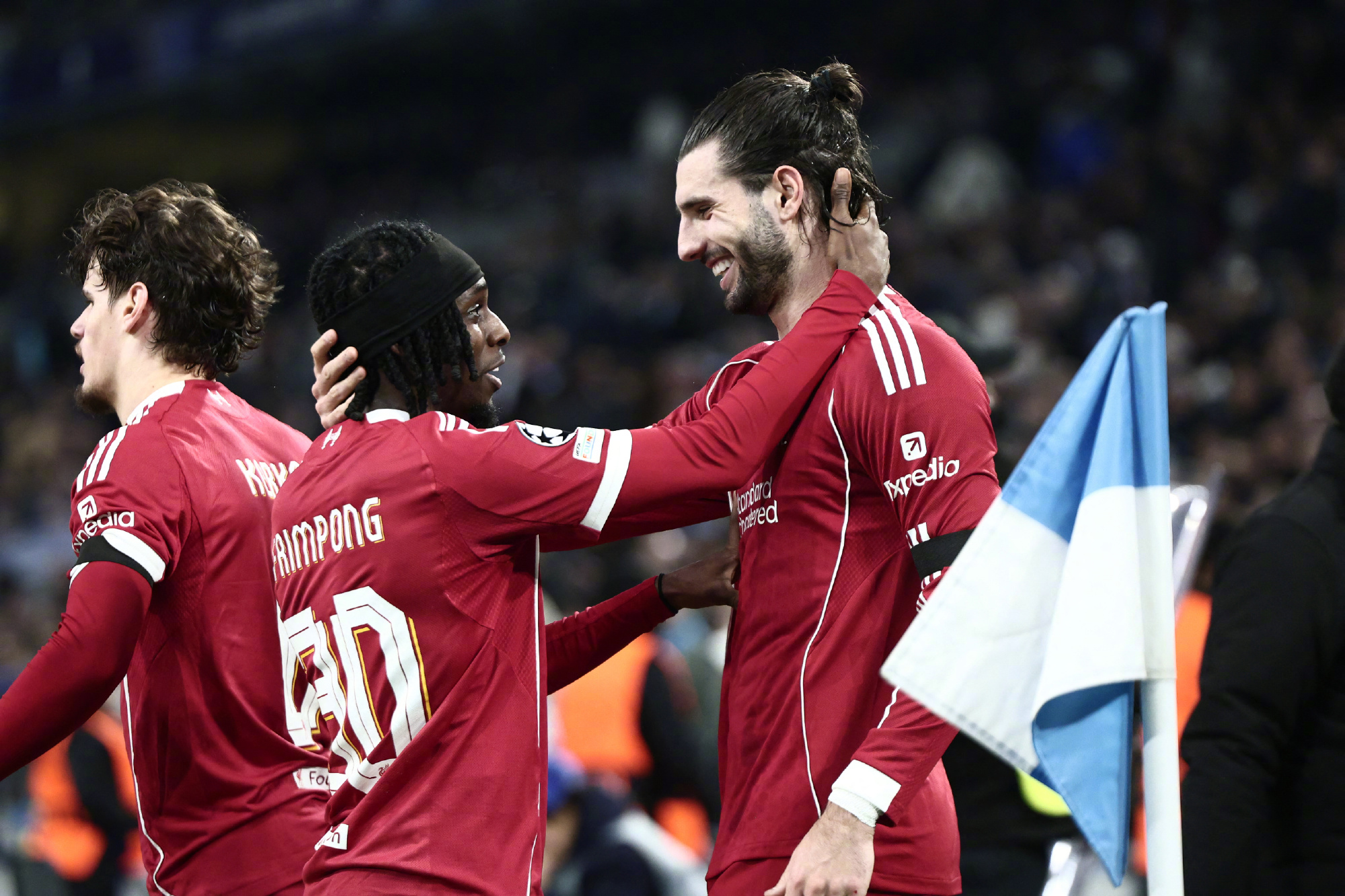 开云体育-关于利物浦迎欧超杯关键赛，转会期战术微调，球迷炸锅，控场能力受关注的信息