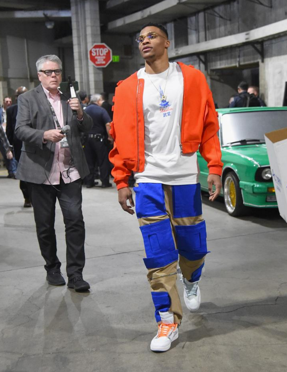 冲刺阶段巴塞罗那备战全明星赛；调整名单细节曝光；压力陡增；训练强度明显提升的简单介绍