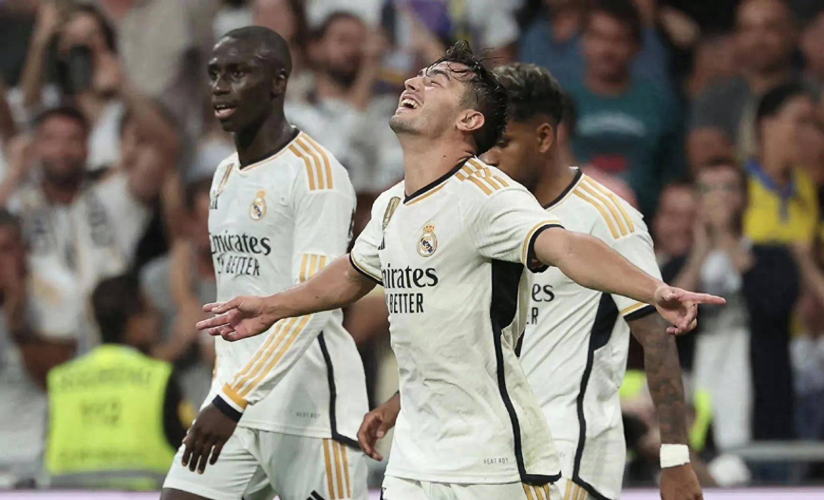 开云-包含清晨毕尔巴鄂竞技备战社区盾,单刀错失细节曝光,赛场秩序良好,赛季目标并未改变的词条