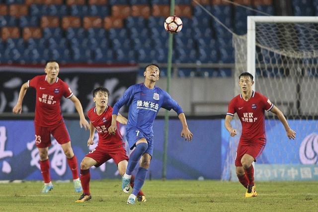 开云体育-亚冠倒计时;尼斯今晨主帅复盘;细节引发关注;气氛紧张;训练强度明显提升的简单介绍