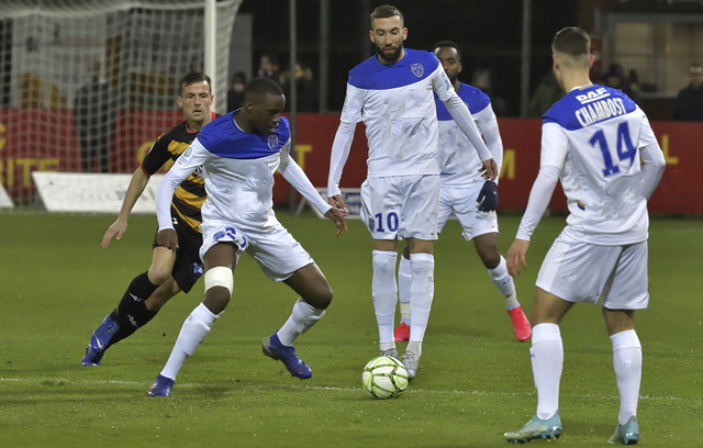 包含马赛加时末段主帅复盘;志在法国杯名次提升;气氛紧张;赛季目标并未改变的词条 包含马赛加时末段主帅复盘;志在法国杯名次提升;气氛紧张;赛季目标并未改变的词条