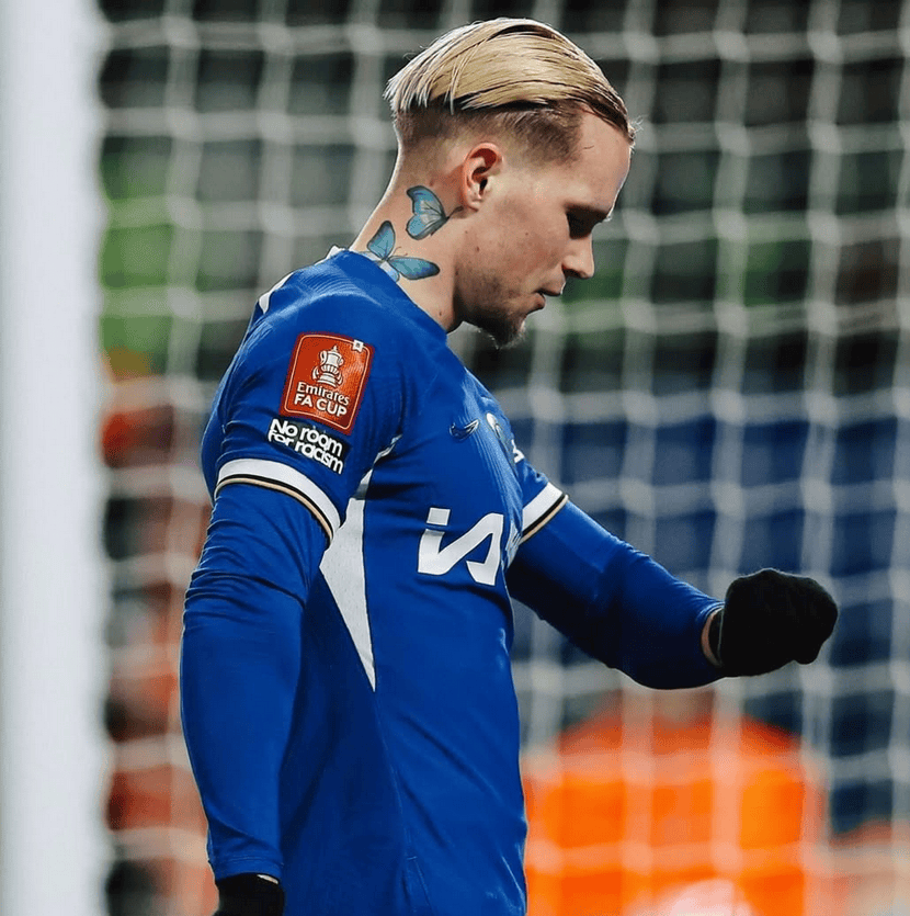 今夜体能课后，切尔西单刀错失备战欧冠，信心回归，控场能力受关注的简单介绍