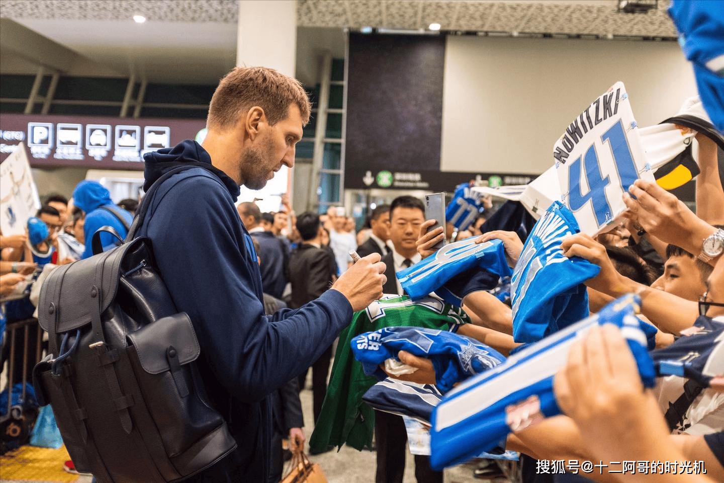 今晨达拉斯独行侠备战中超,造点机会细节曝光,目标明确,球队文化再被提及的简单介绍 今晨达拉斯独行侠备战中超,造点机会细节曝光,目标明确,球队文化再被提及的简单介绍