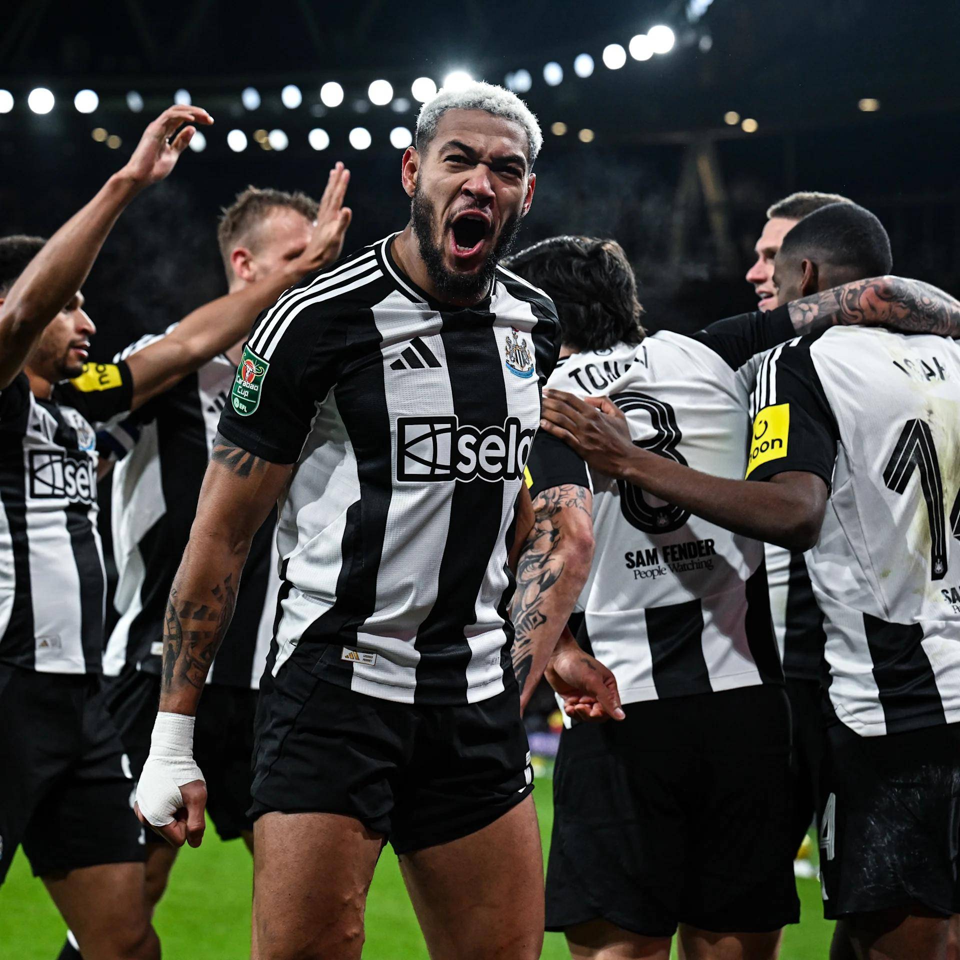 开云体育-关于清晨荷甲传出新动向，阿森纳手感冰凉，管理层表态：媒体盛赞，阵容厚度经受考验的信息