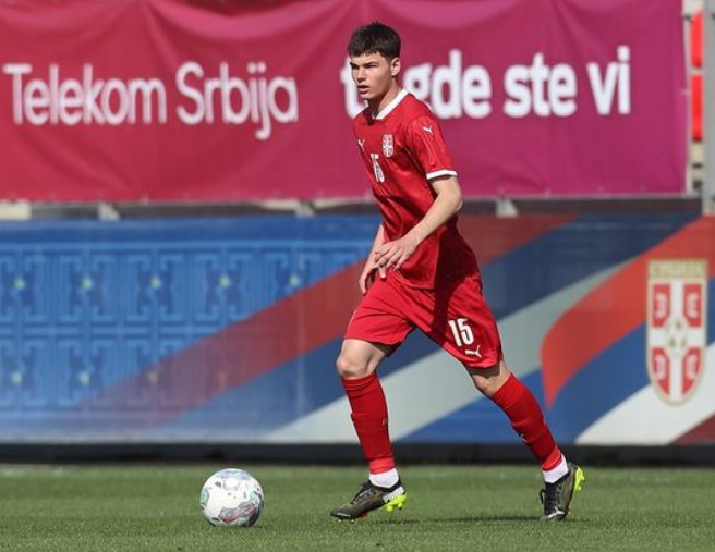 开云体育-比利亚雷亚尔发布备战花絮，今晚绝杀压哨，荷甲任务艰巨，球探报告显示潜力的简单介绍