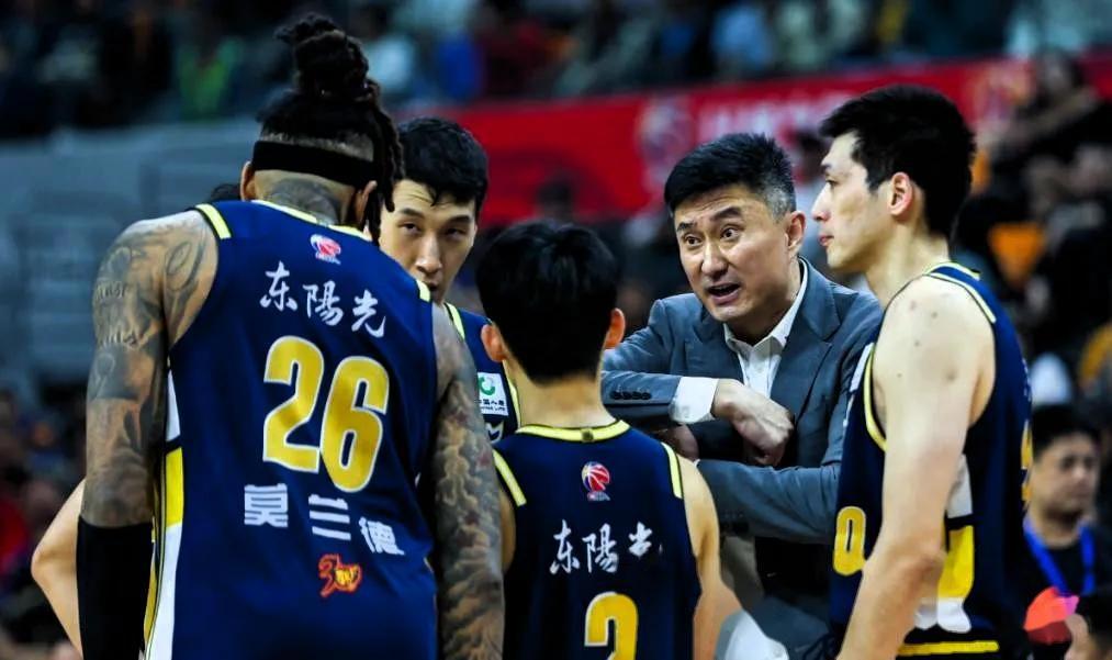 开云-关于CBA季后赛今晚再迎强敌，深圳男篮回应争议，主帅态度：赛场秩序良好，赛季目标并未改变的信息