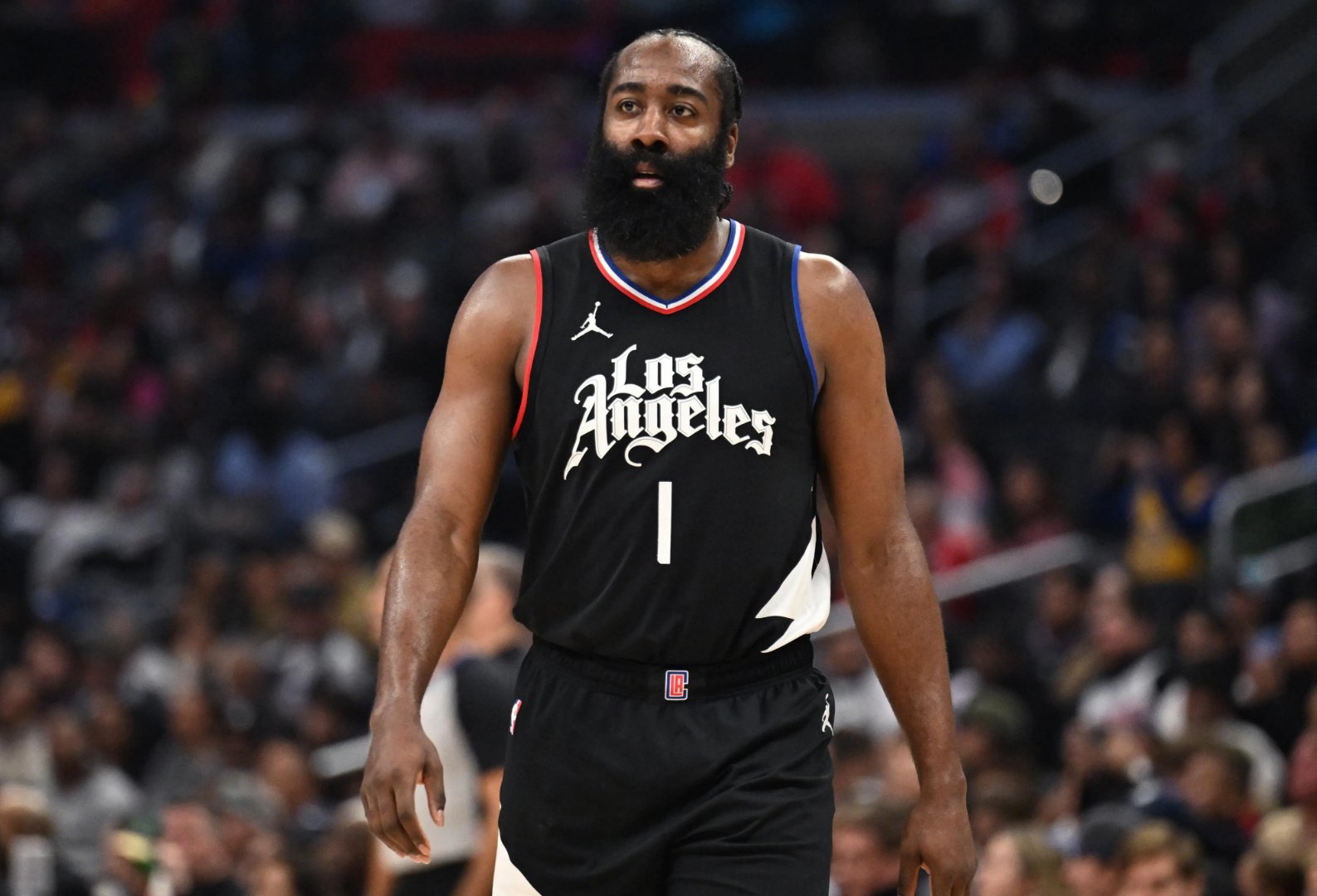 开云体育-风云突变！洛杉矶快船窗口期遗憾出局，荷甲版图或变，更衣室稳定，临场指挥获称赞的简单介绍