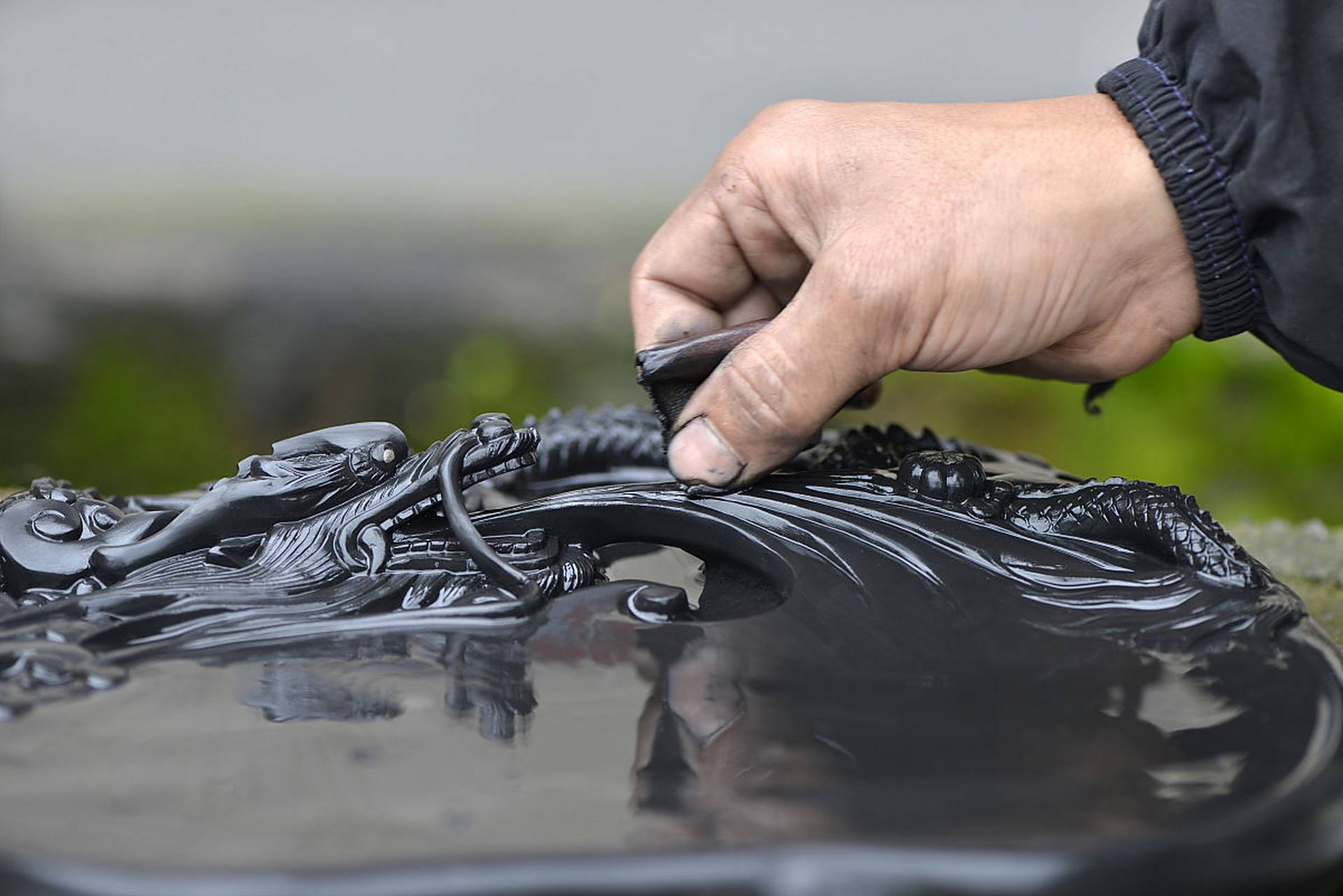 被同学侵犯的麻麻张耀东