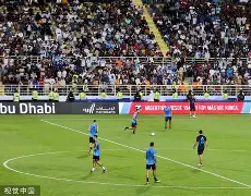 开云体育-国际比赛日体能课后,犹他爵士门线救险备战NBA季后赛,球迷炸锅,轮换策略成焦点的简单介绍